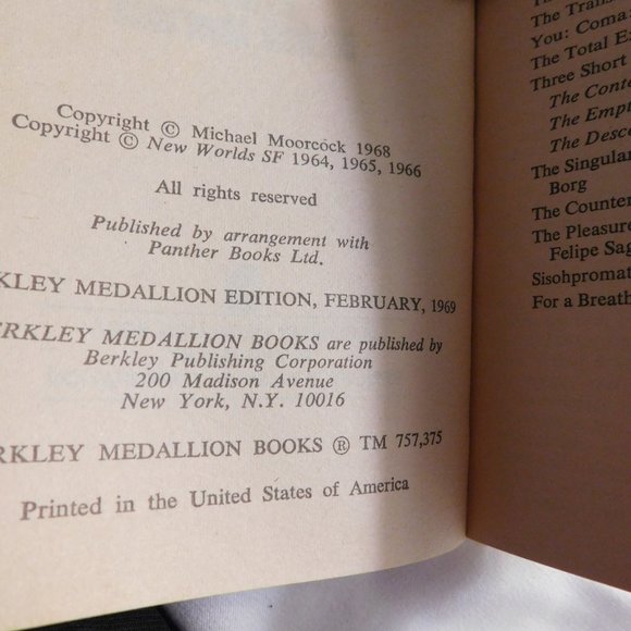 Vintage Sci Fi Paperback Books Year's Best S-F and The Best SF Stories 1960's - Picture 6 of 6